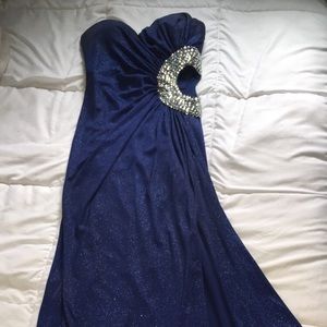 Elegant blue prom dress!